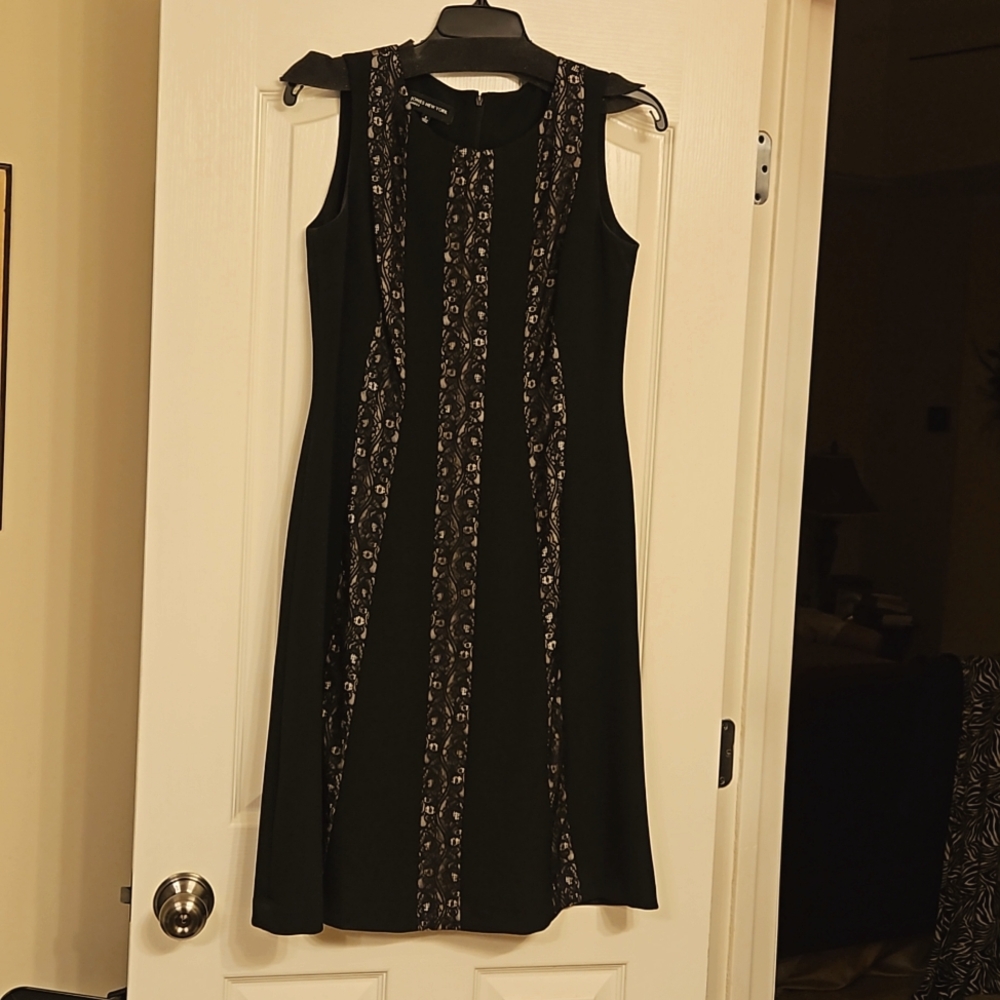 Black polyester cocktail dress - size 8